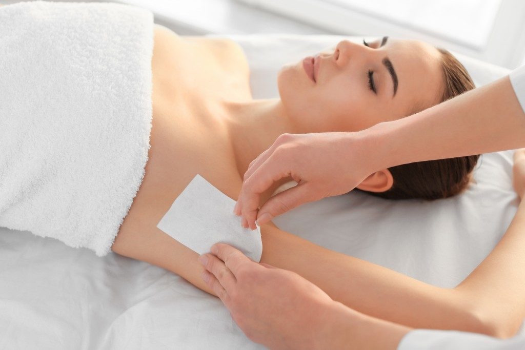 Under Arms Waxing